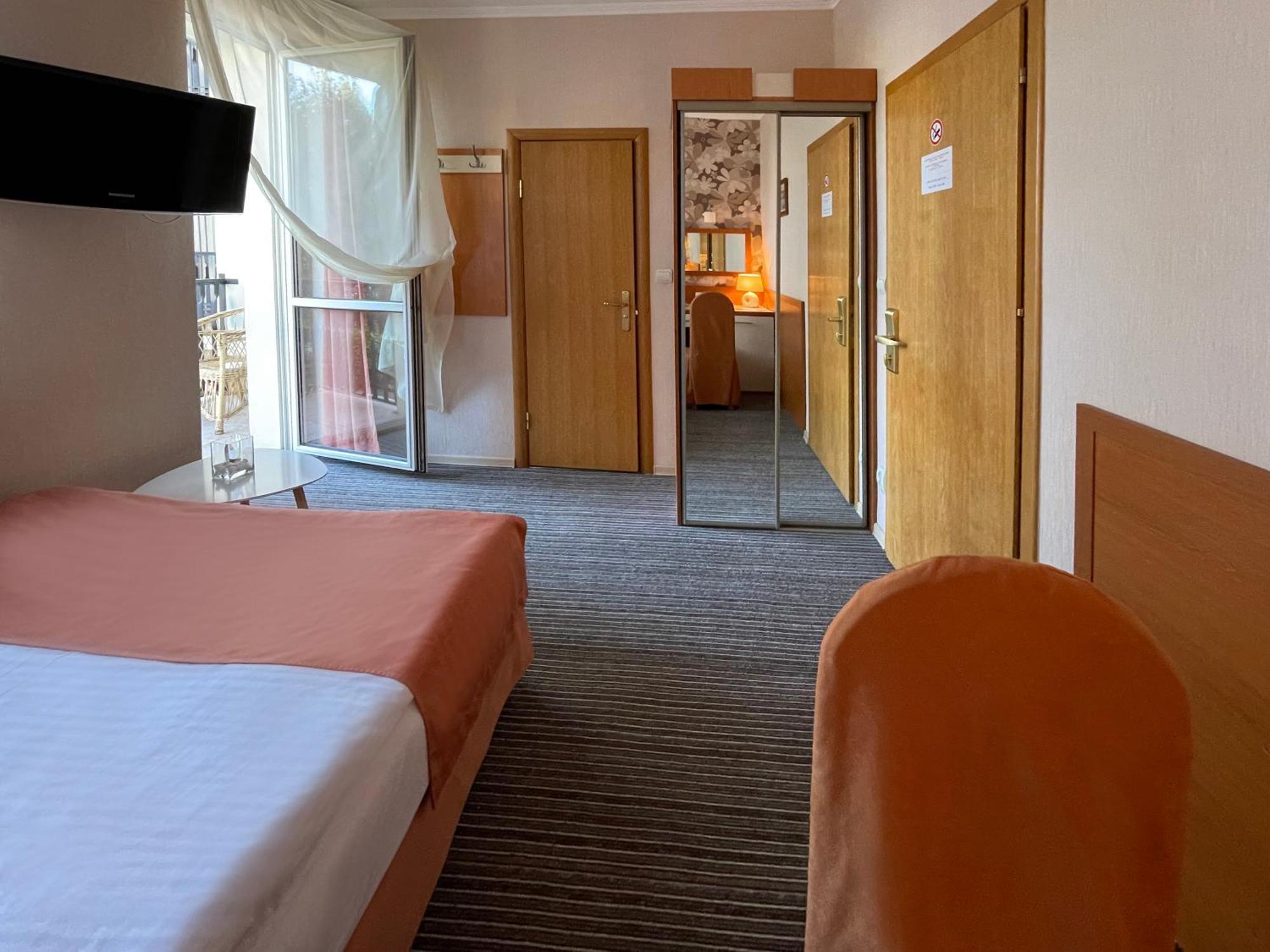 Eney Boutique Hotel Lviv Kamer foto