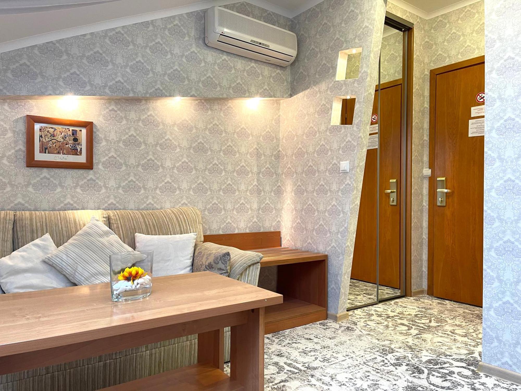 Eney Boutique Hotel Lviv Kamer foto